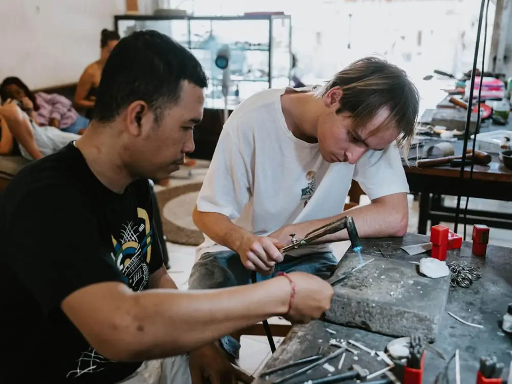 Silver Jewellery Class in Uluwatu — Photo 3 of 4