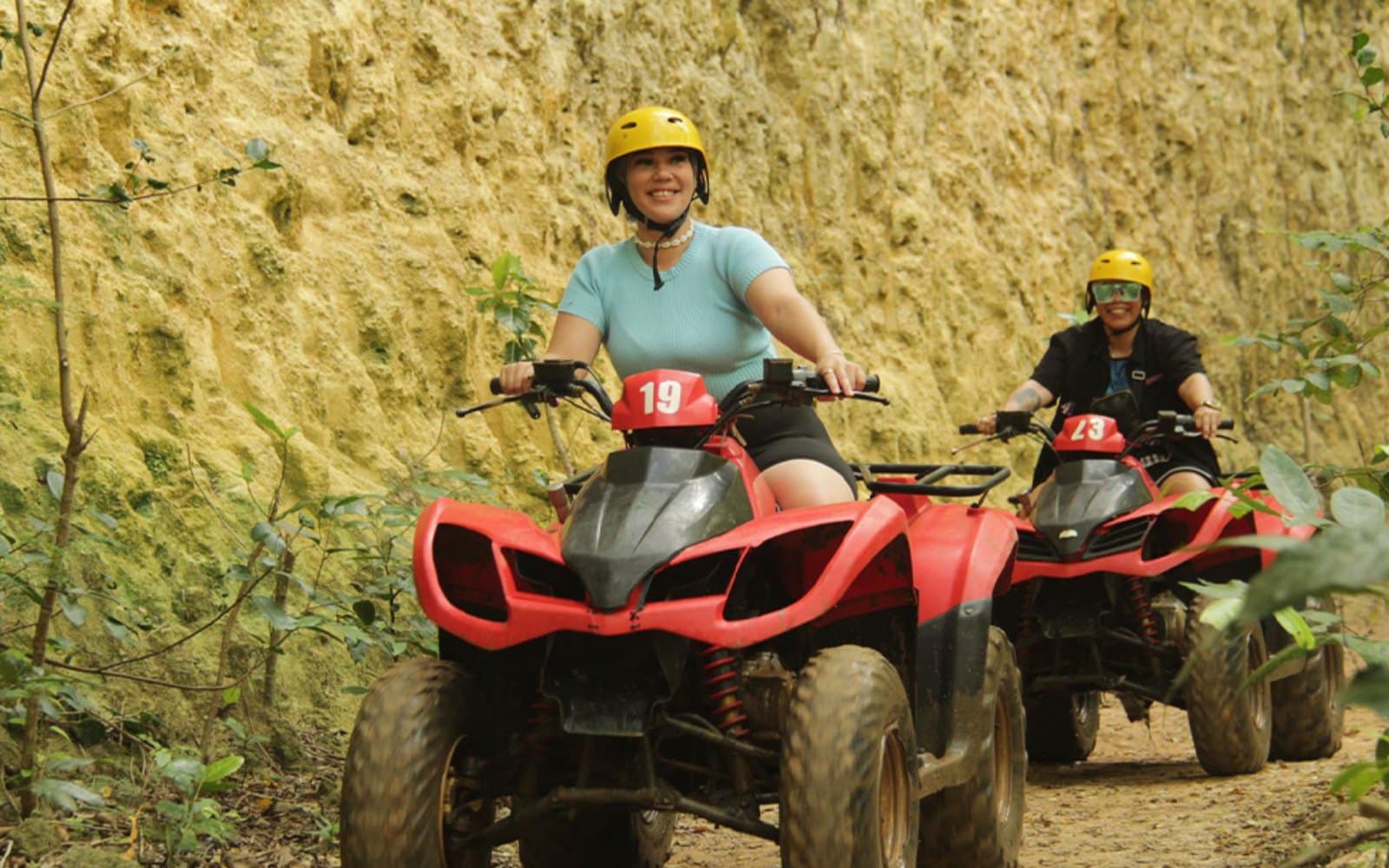 Experience group adventure at its best, maneuvering through deep mud tracks and natural canyon-like trails surrounded by dense greenery.
